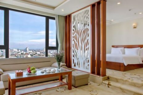 pma-suite-ocean-view-with-balcony