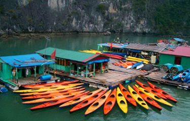 Kayaking in Halong Bay