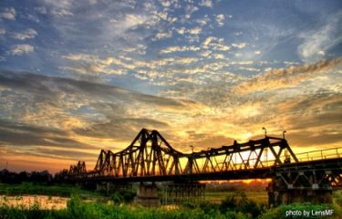 Long Bien Bridge