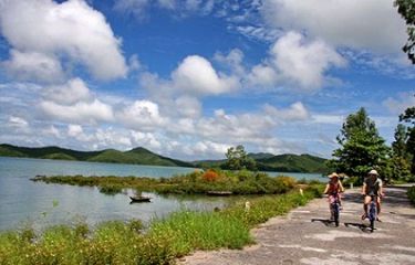 Ngoc Vung Island