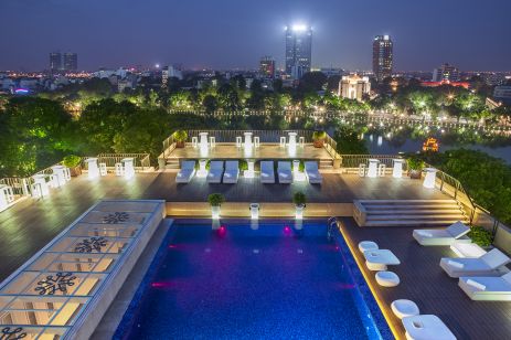 rooftop-swimmingpool
