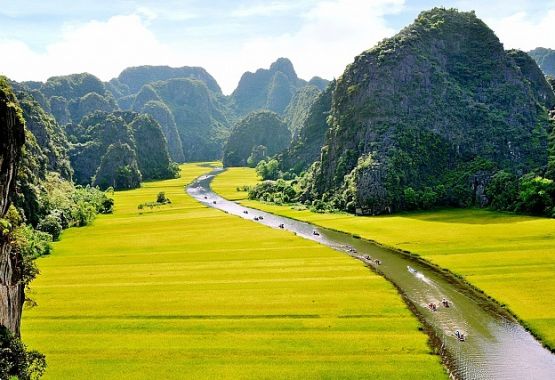 A Day Cycling In Hoa Lu And Tam Coc