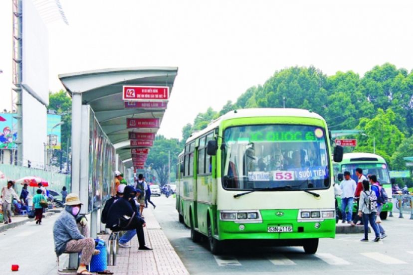  Ho Chi Minh City launches another airport-downtown bus service