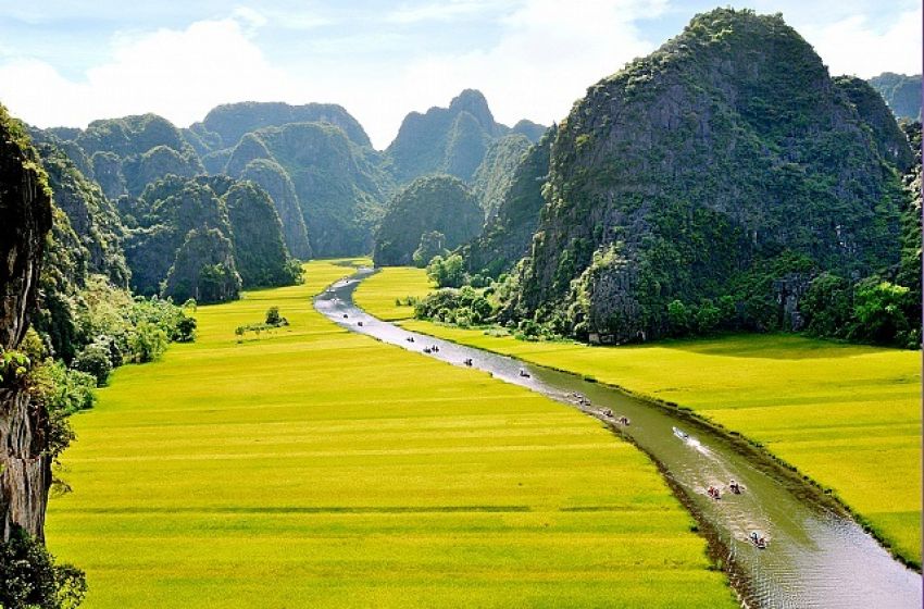 A Day Cycling In Hoa Lu And Tam Coc